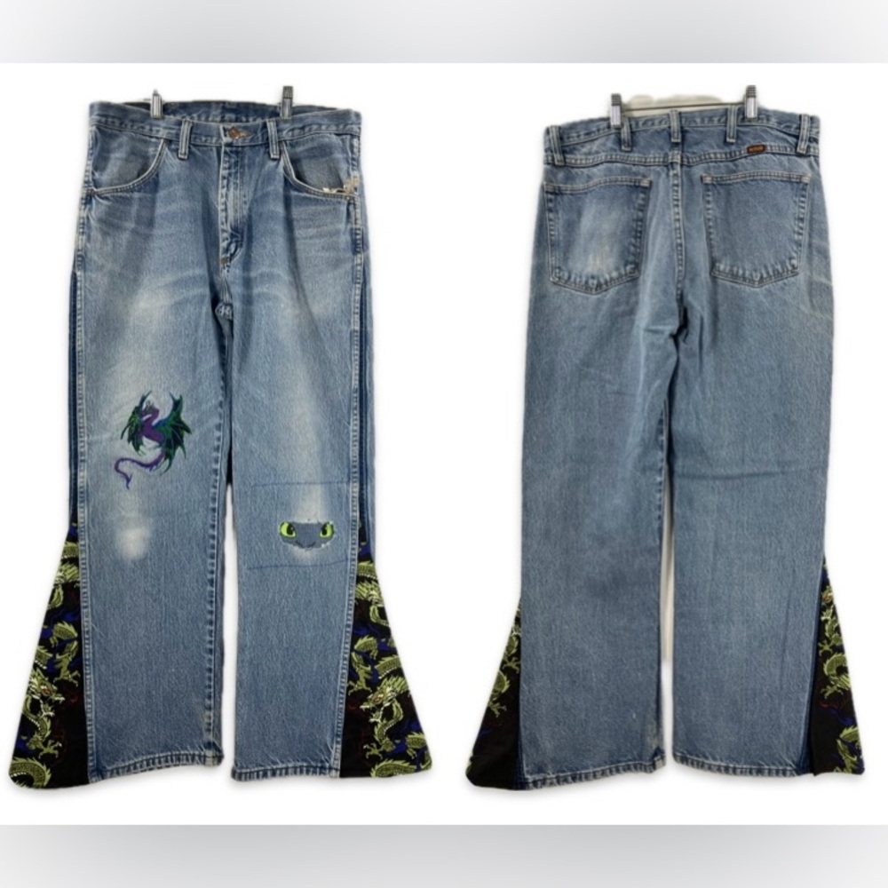 Rustler Light Blue Upcycled Embroidered Dragon Jeans 34x30